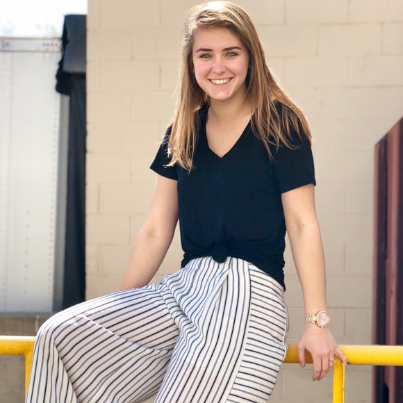 Meet your Posher, Morgan - Picture 2 of 7